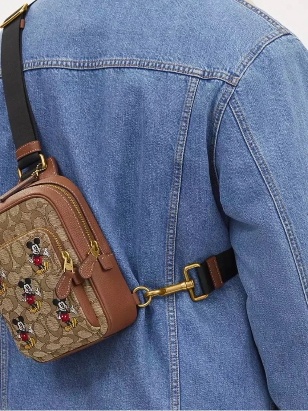 Disney Coach Track Pack 14 Signature Jacquard Mickey Mouse Sling Pebble Leather - Picture 9 of 11
